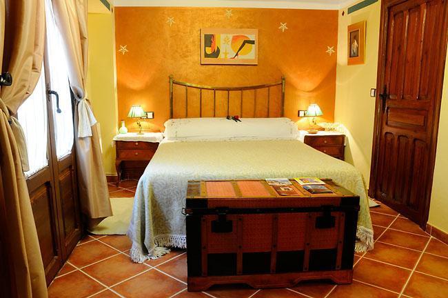 Hotel Casa De La Fuente Alcorisa 部屋 写真